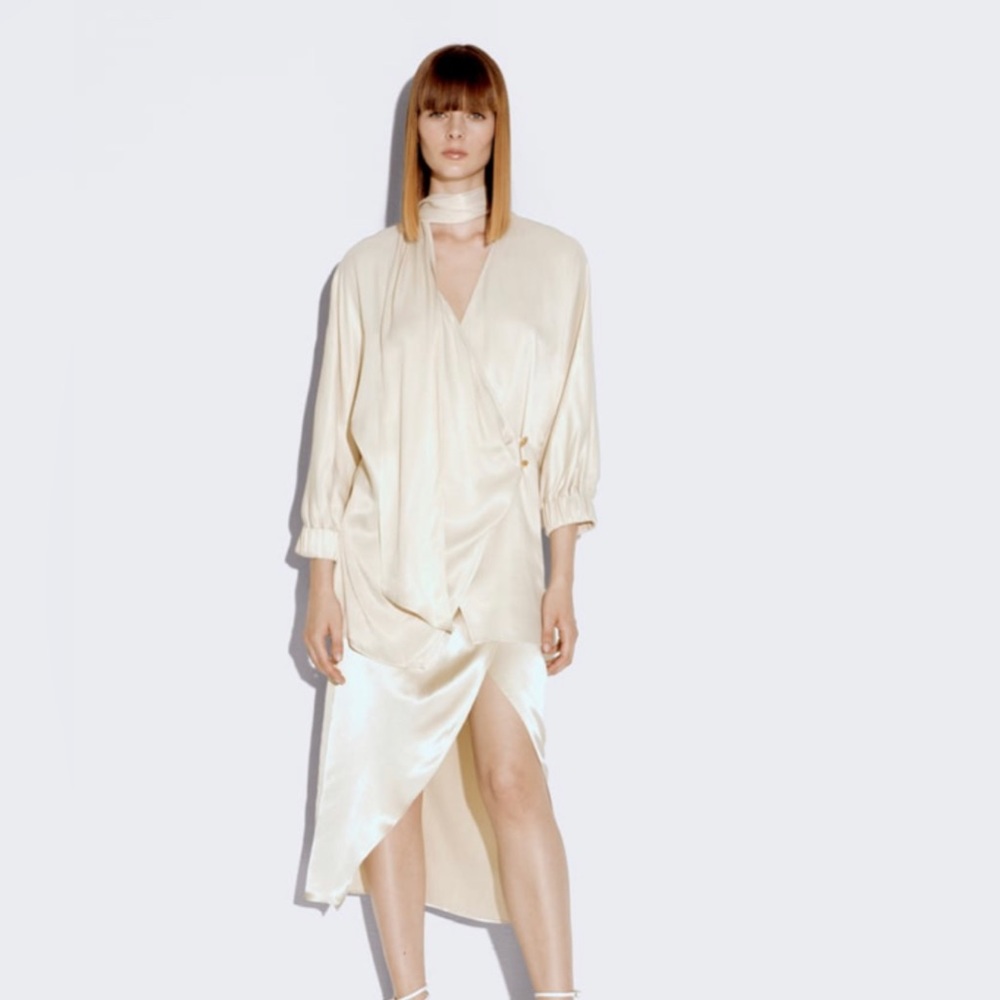 Zara satin effect long tunic blouse stone size Medium limited edition